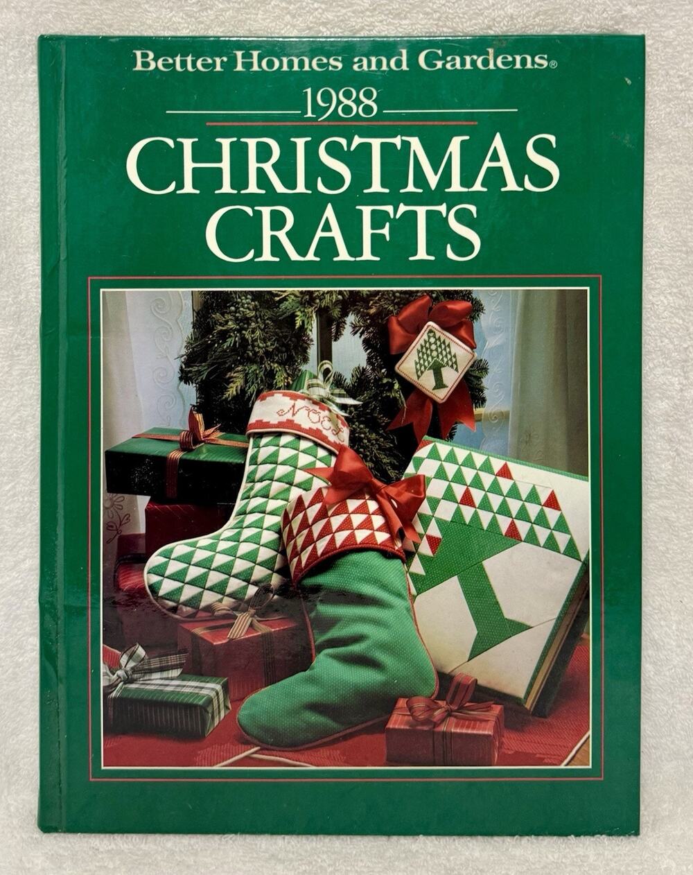 Vintage 1988 Better Homes and Gardens Christmas Crafts Hardcover Holiday Book